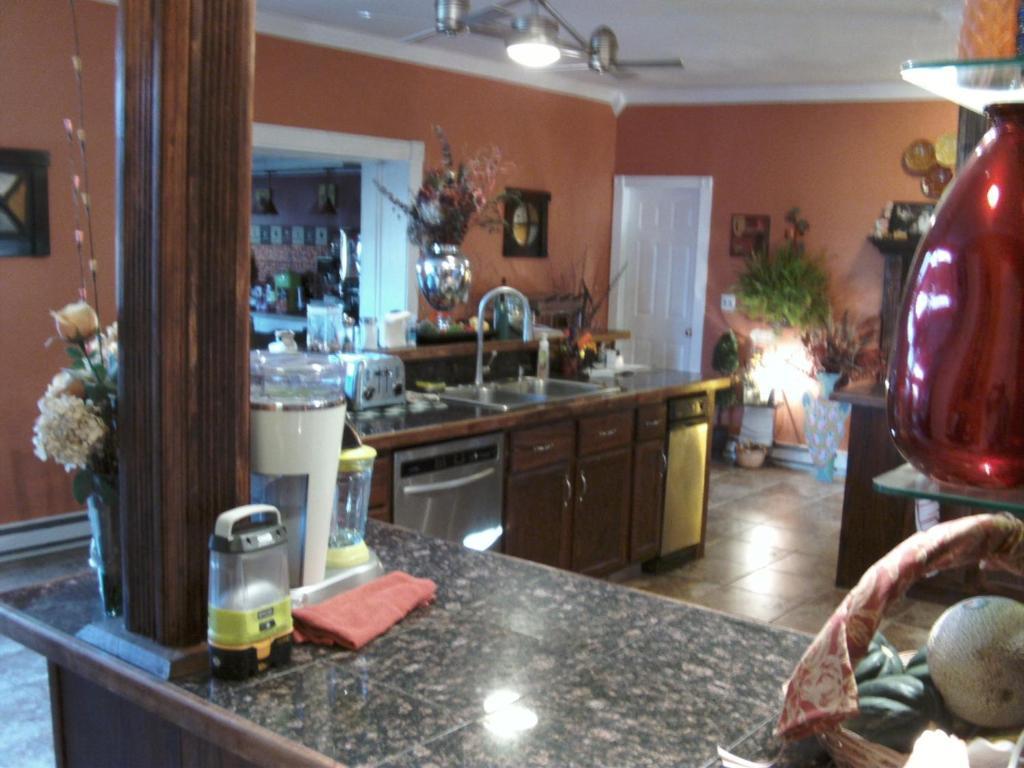 Brookside Inn At Laurens Екстериор снимка