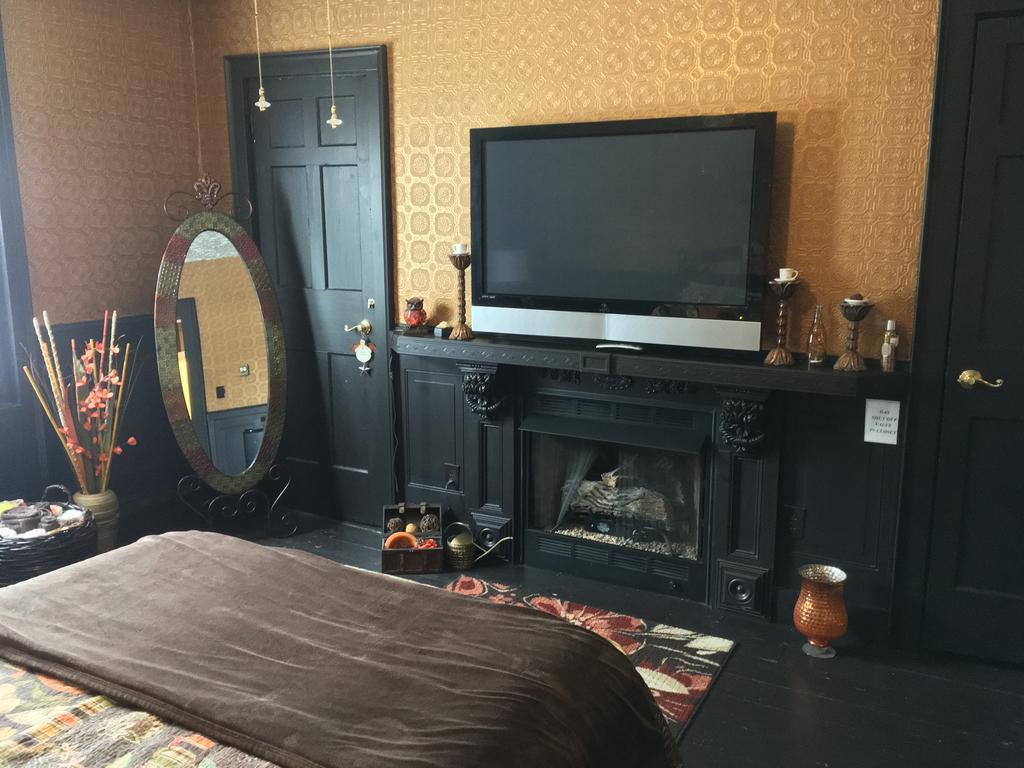 Brookside Inn At Laurens Екстериор снимка