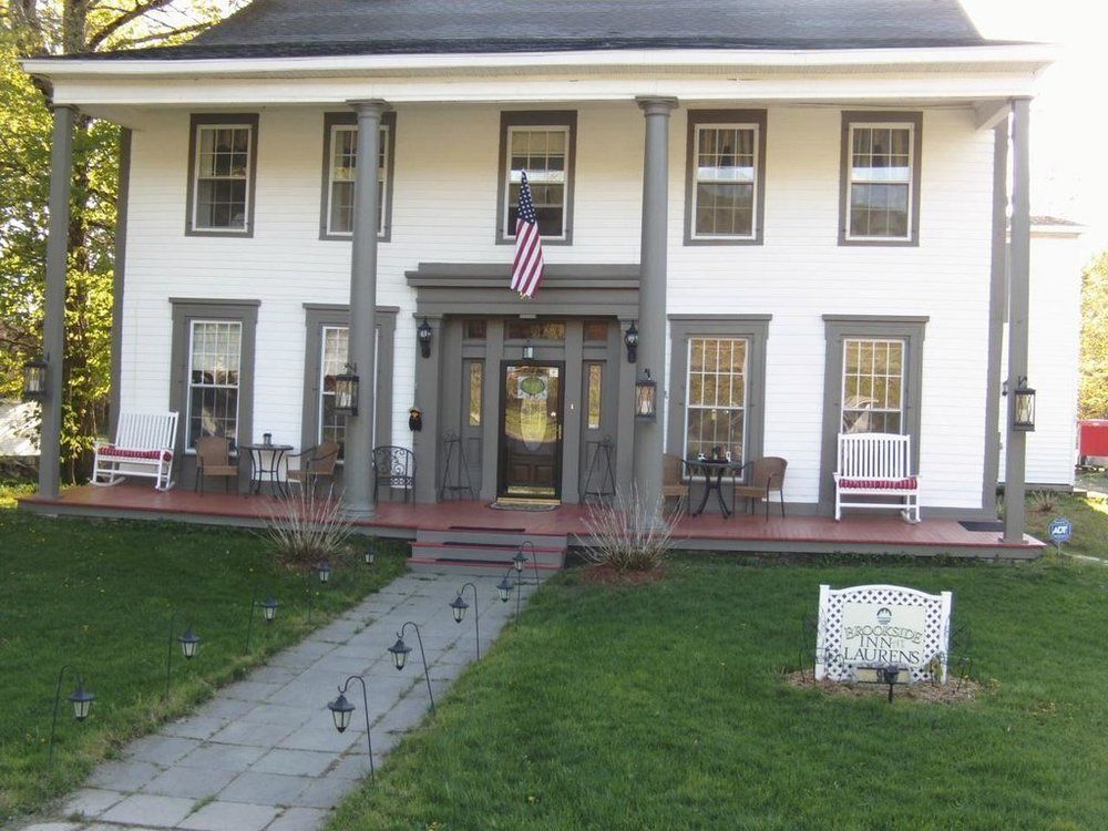 Brookside Inn At Laurens Екстериор снимка